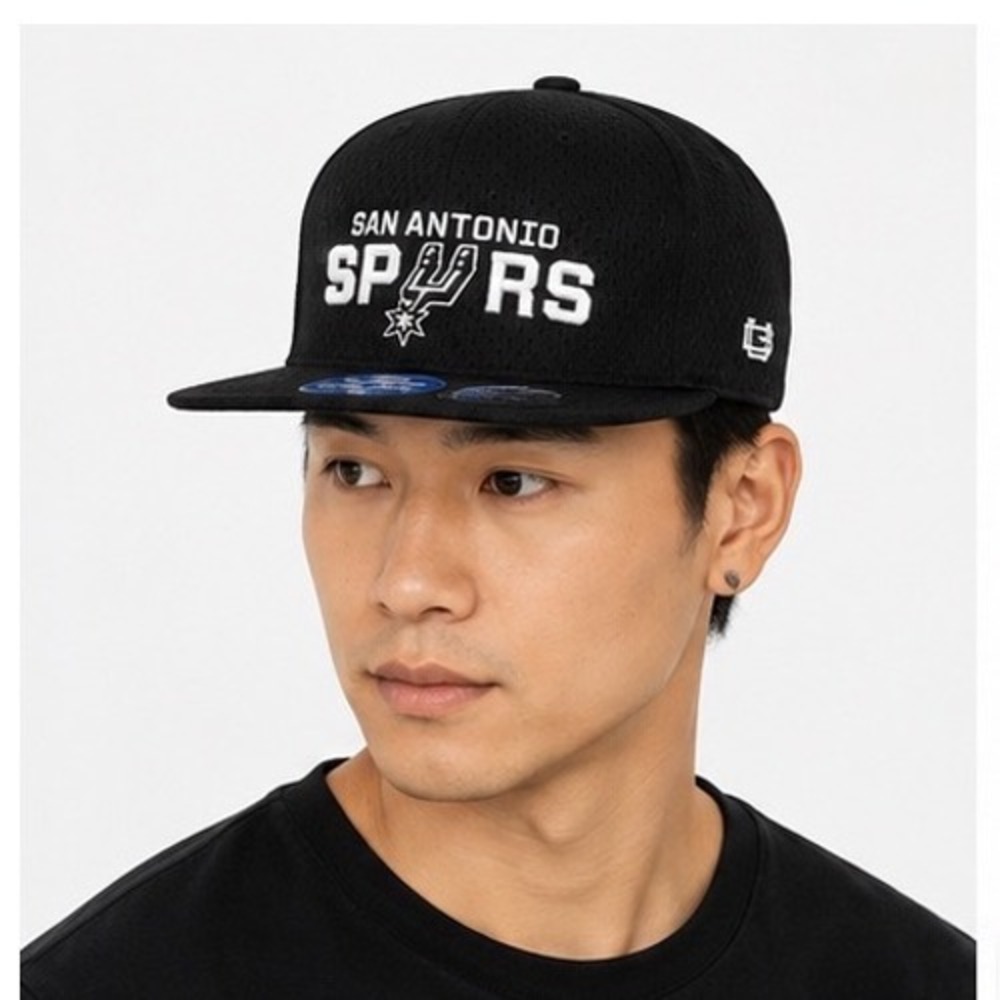 Ultra Game San Antonio Spurs NBA Mesh Snapback Hat Black Flat Brim Cap OS 113-05